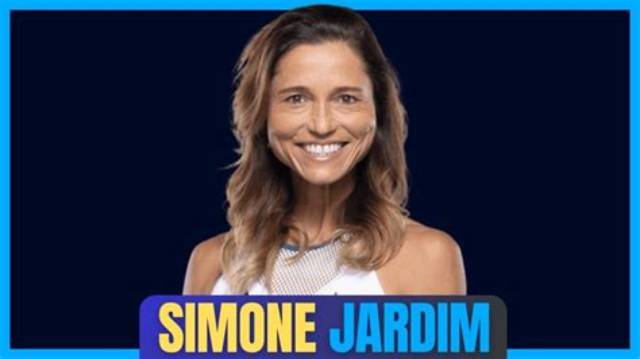 How Much Is Simone Jardim Net Worth as of 2023?