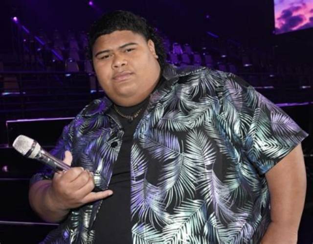 Iam Tongi Bio – Facts, Age, Parents, Girlfriend, Ethnicity, Weight