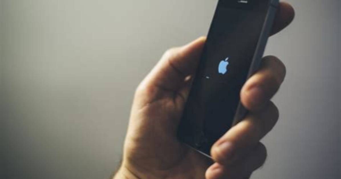 Iphone 4 Pomme Qui S Allume Et S Éteint?