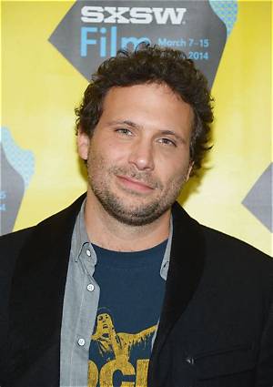 Is Jeremy Sisto Deaf?