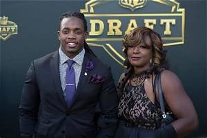 Is Keisha and Melvin Gordon Iii Still Dating? His Parents, Family, Salary, Jersey