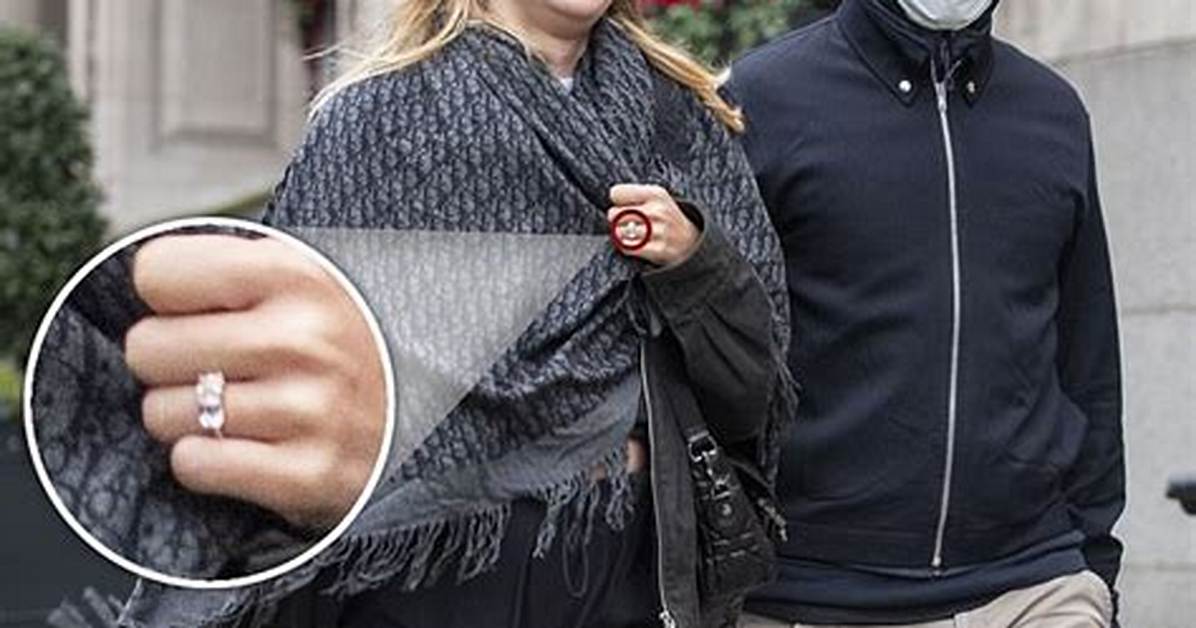 Is Suki Waterhouse Pregnant Again in 2022? Fans Wonder If Robert Pattinson Girlfriend Has a Baby Bump