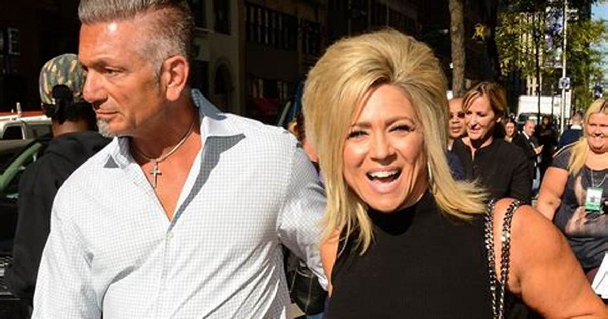 Is Theresa Caputo Married? Details on the 'Raising Spirits' Star's Relationship with Larry Caputo