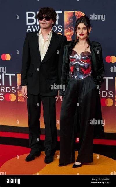Is Tim Burgess Married? Is the Musician Gay or Straight?