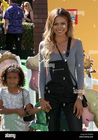Isabella Amora Watson Age, 10 Facts on Jennifer Freeman’s Daughter