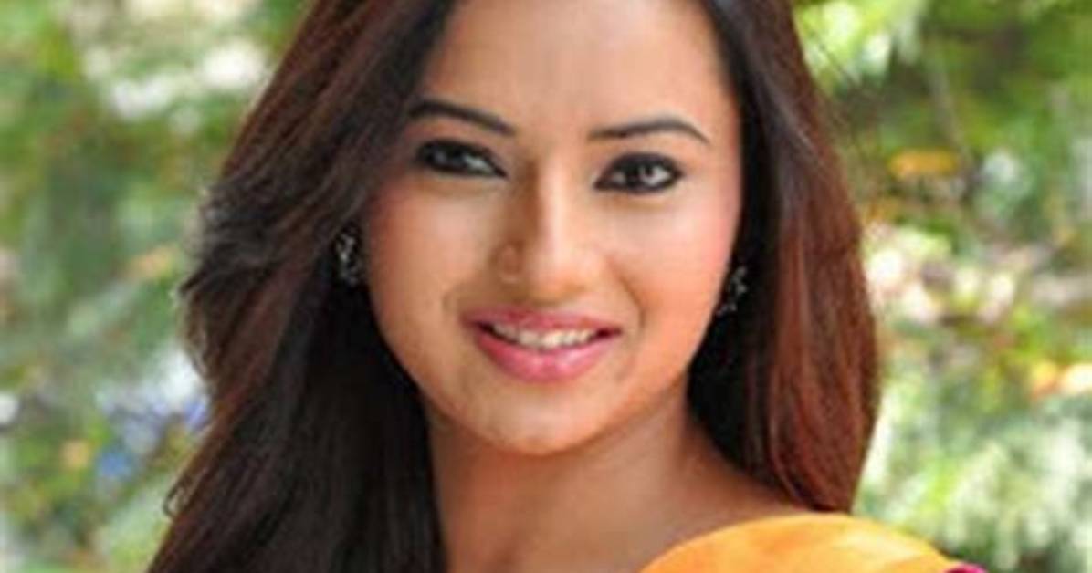 Isha Chawla Height, Weight, Net Worth, Age, Birthday, Wikipedia, Who, Nationality, Biography