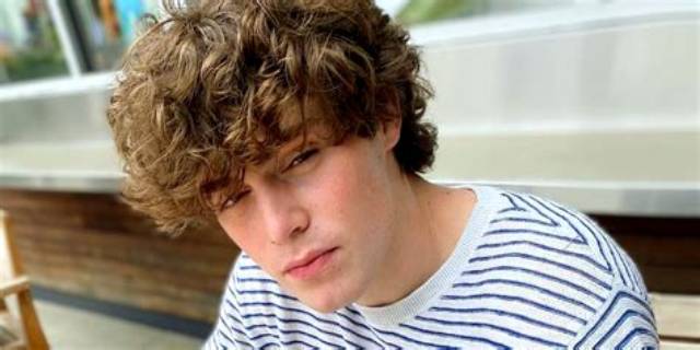 Jack Champion Siblings: Does He Have a Sister? Family and Ethnicity
