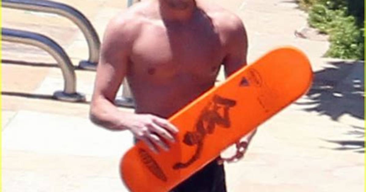 Jared Followill: Shirtless Pool Time! | Jared Followill, Kings of Leon, Shirtless | Just Jared: Celebrity News and Gossip