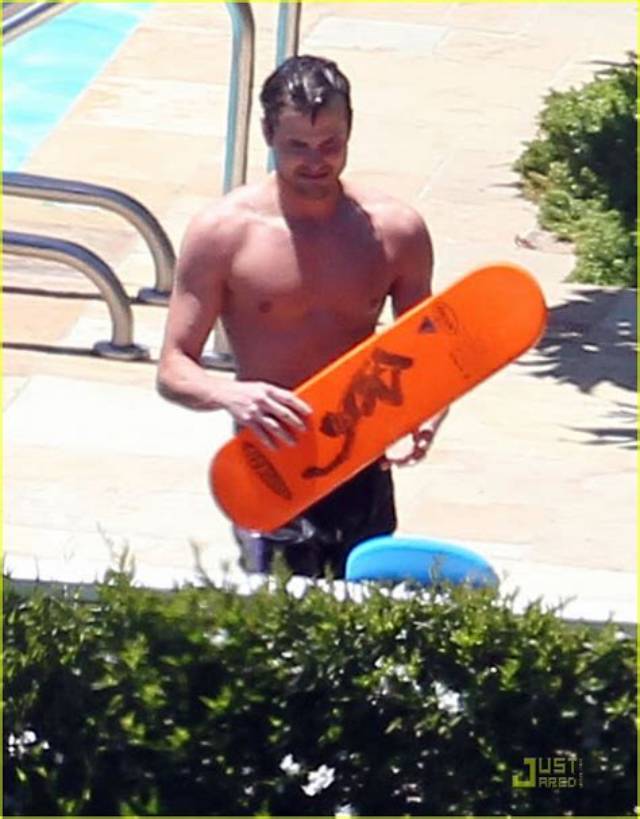 Jared Followill: Shirtless Pool Time! | Jared Followill, Kings of Leon, Shirtless | Just Jared: Celebrity News and Gossip