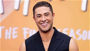 Jaren Lewison Celebrity News and Gossip | Entertainment, Photos and Videos | Just Jared: Celebrity News and Gossip