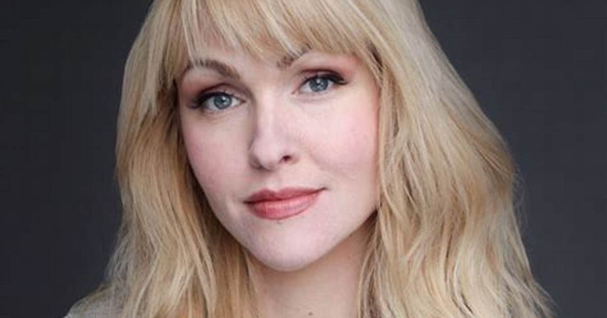 Jenn Lyon Net Worth