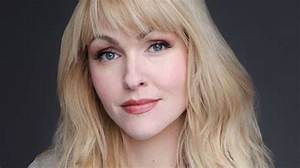 Jenn Lyon Net Worth