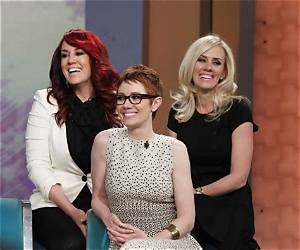 Jenny Mccarthy Niece Olivia and Sister Lynette Mccarthy