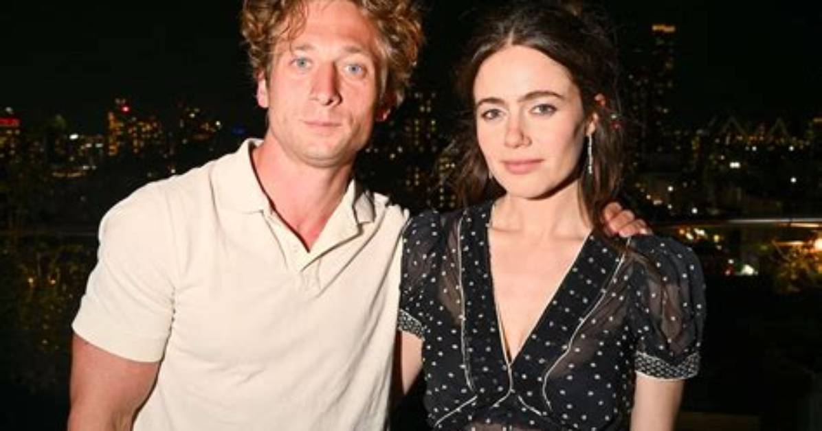 Jeremy Allen White Seemingly References Rumored Girlfriend Rosalia on Red Carpet in Meaningful Way | 2024 Critics Choice Awards, Jeremy Allen White, Rauw Alejandro, Rosalia | Just Jared: Celebrity News and Gossip
