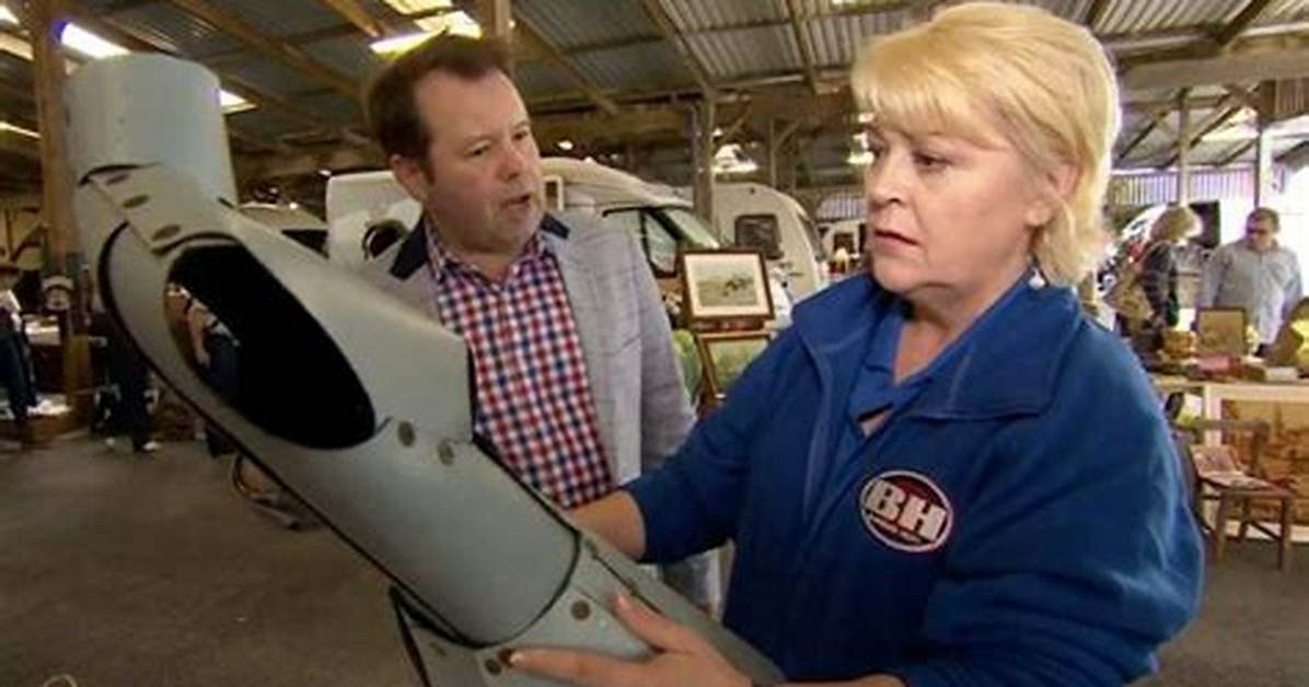 Jessica Forrester Auctioneer, Thomas Forrester Wife on Bargain Hunt