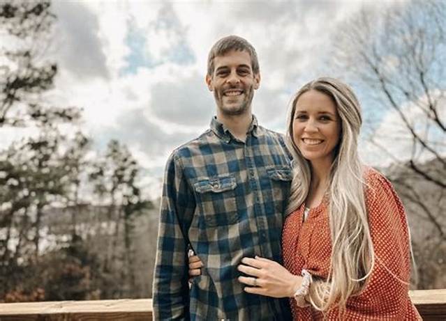 Jill Duggar, Derick Dillard Spend Christmas with Her Family