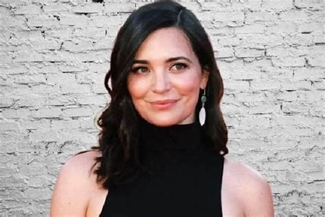Jules Willcox Wikipedia, Age, Biography, Height, Husband, Instagram