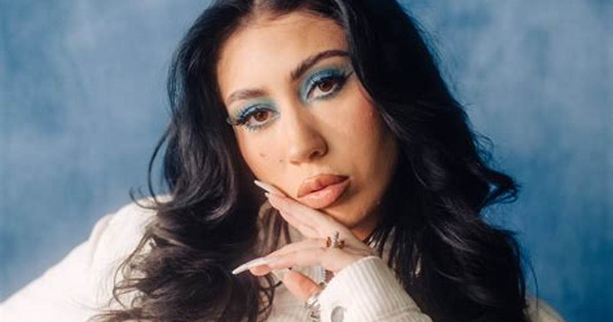 Kali Uchis Real Name, Ethnicity, Nationality, Height, Parents