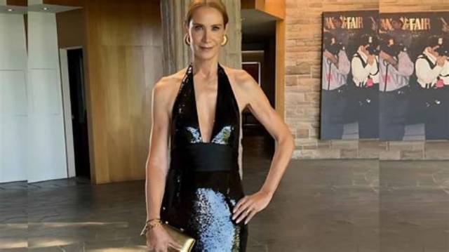 Kelly Homles Height, Weight, Net Worth, Age, Birthday, Wikipedia, Who, Nationality, Biography