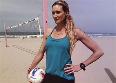 Kerri Walsh Jennings: Husband, Net Worth, Tattoos, Smoking & Body Measurements