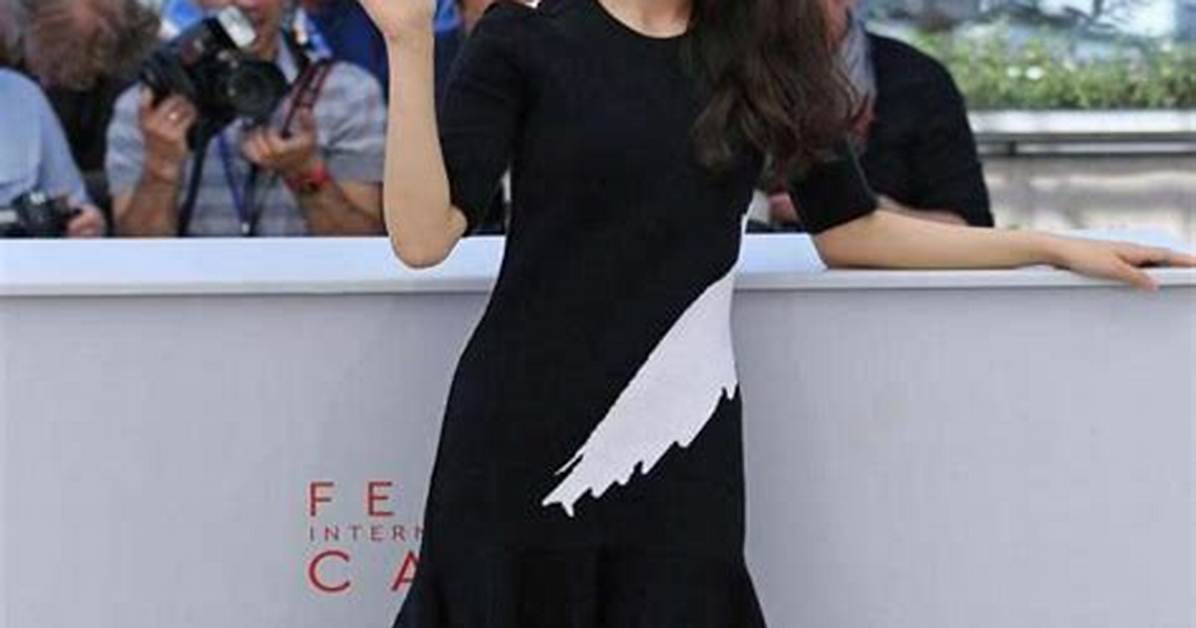 Kim Tae-Ri Bio, Wiki, Age, Height, Parents, Husband, Career, and Net Worth