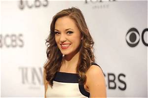 Laura Osnes Net Worth