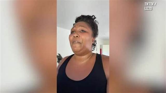 Lizzo Divides Fans over Controversial "Pop King and Queens" Music List
