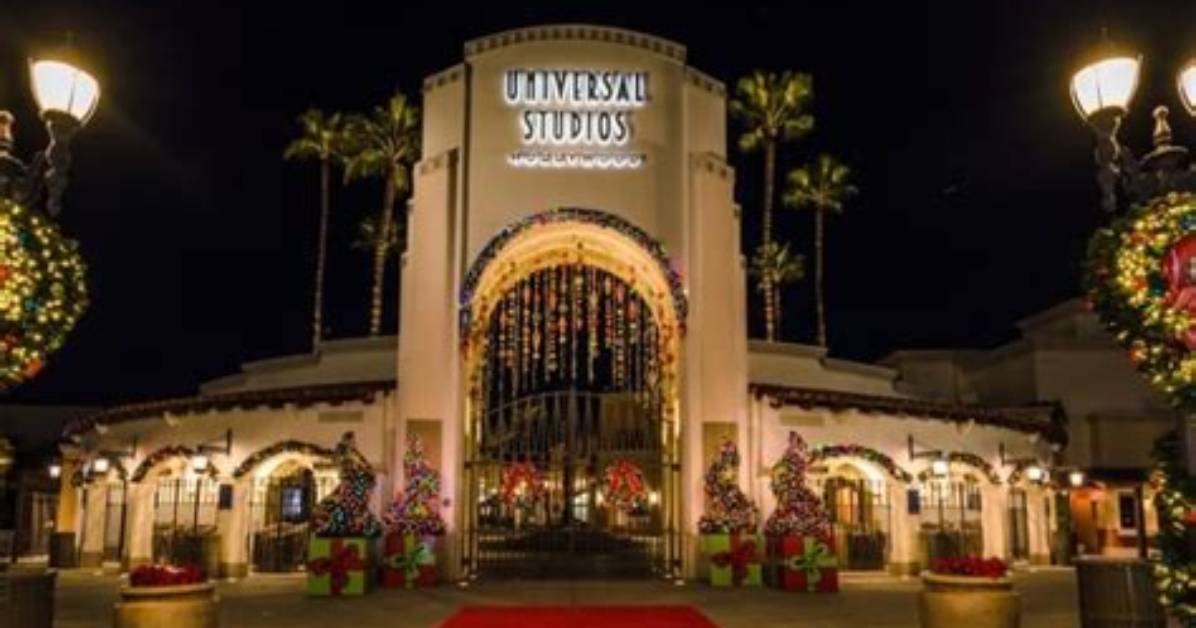 Los Angeles’ Christmas Episode Is Coming Your Way