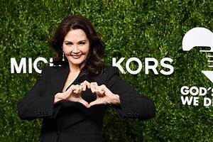 Lynda Carter, 67, Reveals Why She Won’t Have Plastic Surgery: ‘I Am What I Am’ (Exclusive)