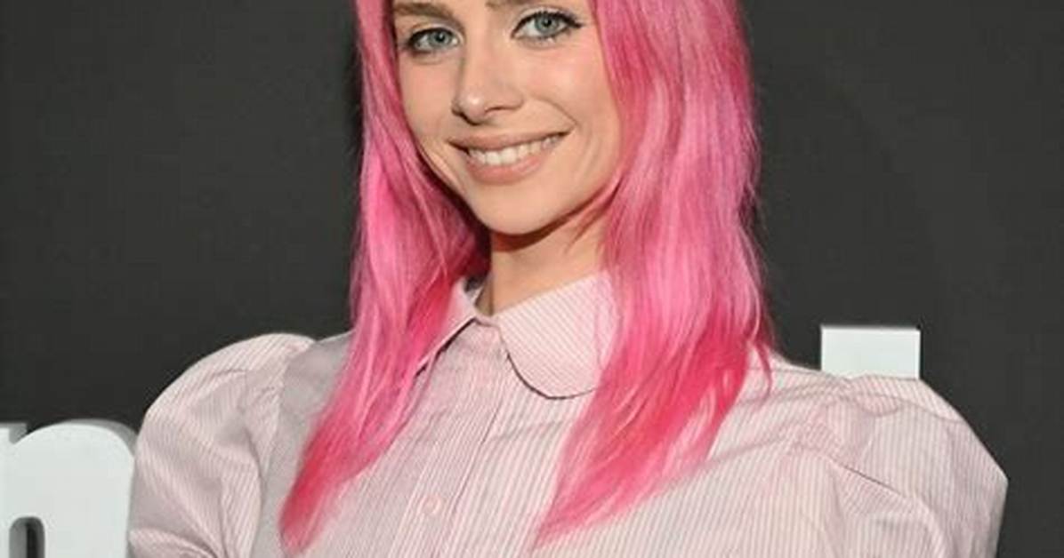 Maddie Phillips Net Worth