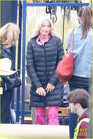 Margot Robbie Gets Back in Costume as Barbie for ‘Barbie’ Movie Reshoots | Margot Robbie | Just Jared: Celebrity News and Gossip