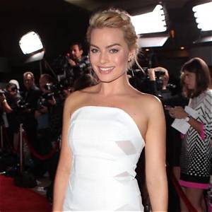 Margot Robbie Is a Secret Toilet Paper Thief