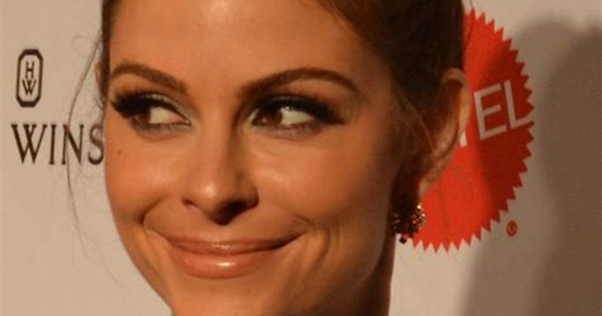 Maria Menounos Has a Famous Laugh, a Look at Her Meditation Journey Through the Year's