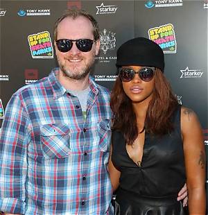Maximillion Cooper Reaching Goals with Wife! No Room for Divorce Feels