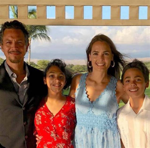 Meet Sophia Rosalinda Bratt, Benjamin Bratt’s Daughter