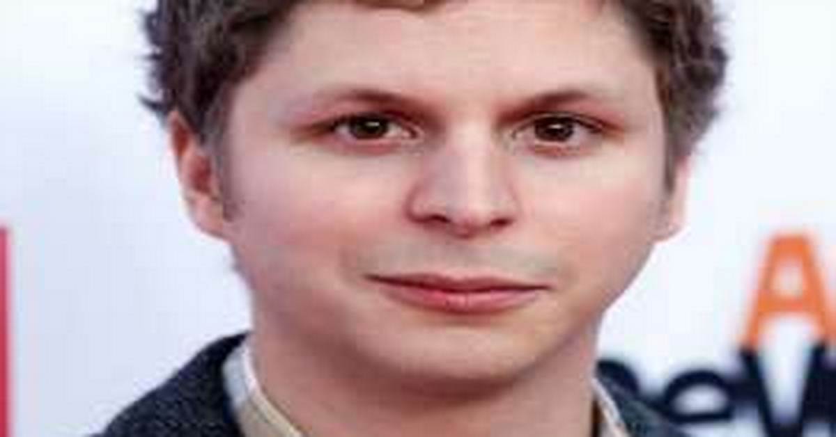 Michael Cera Bio, Age, Height, Family, Girlfriend, Wife, Songs, Net Worth, Movies and Tv Shows