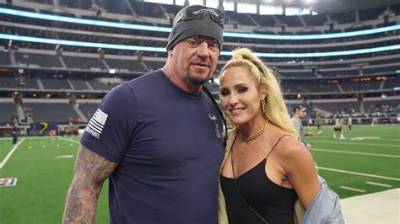 Michelle Mccool in Playboy? , Missy Hyatt, & More