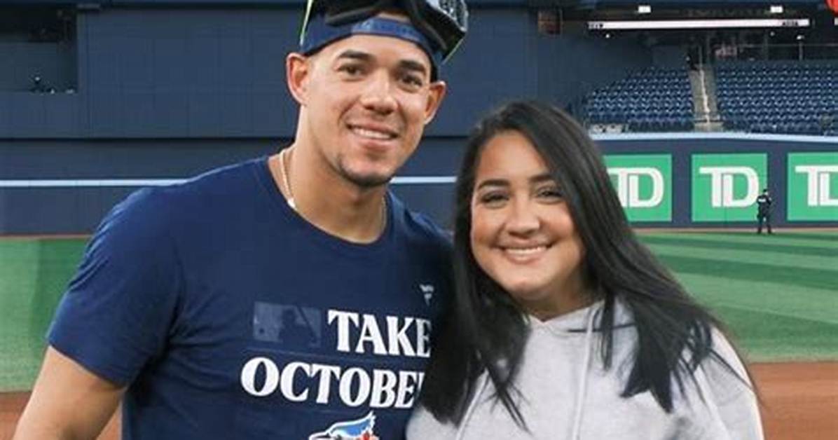 Mlb Jose Berrios and His Wife Jannieliz Márquez Relationship Timeline