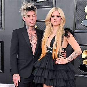 Mod Sun Seemingly References Ex Avril Lavigne on New Song ‘Strangers to Lovers to Strangers Again’ | Avril Lavigne, Mod Sun, Music | Just Jared: Celebrity News and Gossip