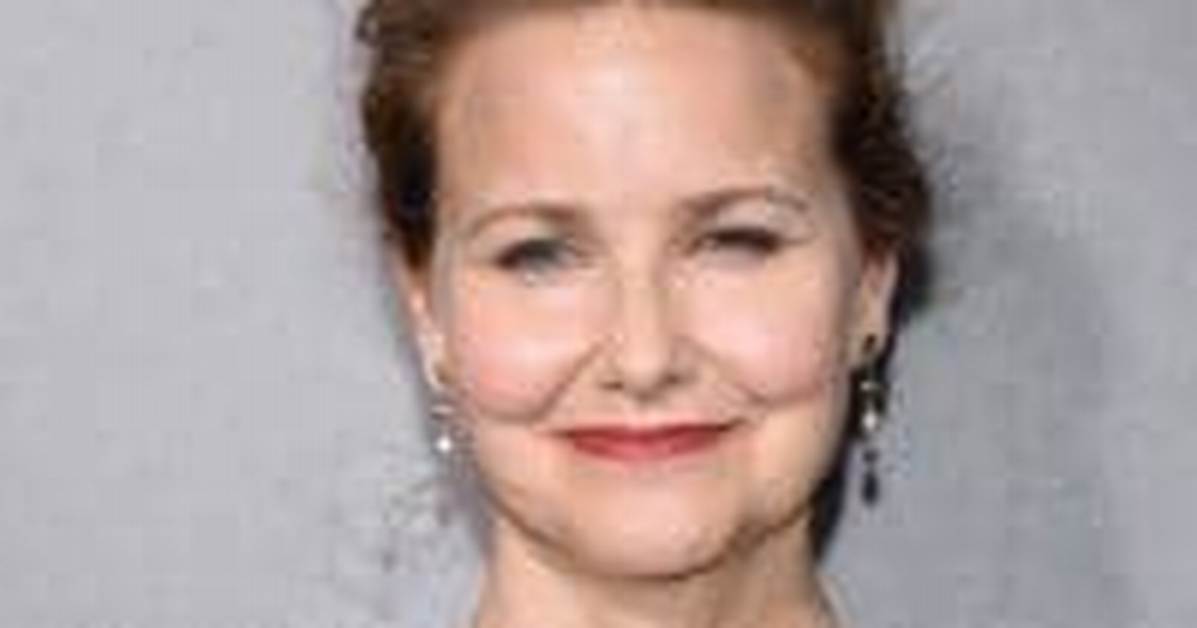 Molly Hagan Bio, Wiki, Age, Height, Husband, Actress, Movies and Net Worth