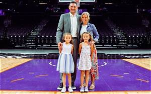 Nate Tibbetts Wikipedia, Wiki, Wnba, Salary, Wife, Age, Coach, Net Worth