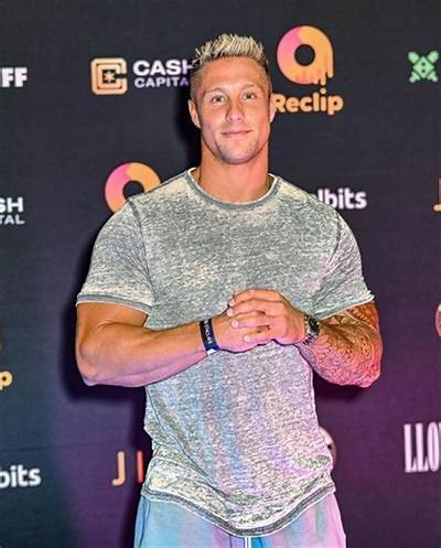 Nathan Cox Height, Weight, Net Worth, Age, Birthday, Wikipedia, Who, Instagram, Biography