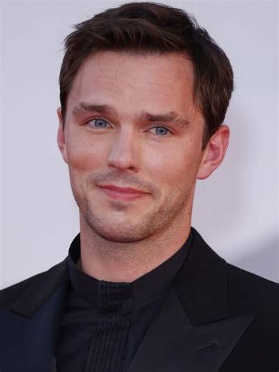 Nicholas Davis Charlotte Height, Weight, Net Worth, Age, Birthday, Wikipedia, Who, Nationality, Biography