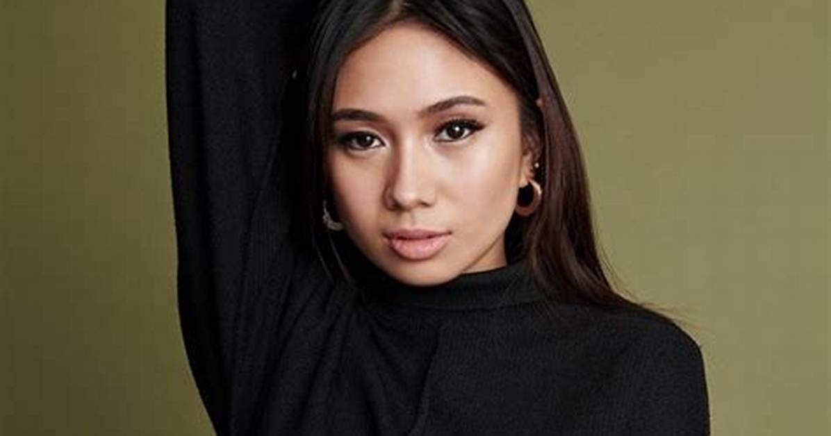 Niki Zefanya (Nicole) Height, How Tall (Singer) Age, Weight, Boyfriend, Ethnicity