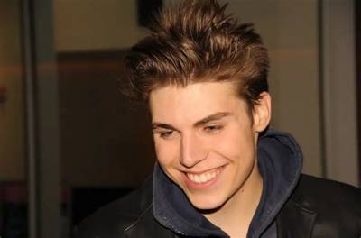 Nolan Gerard Funk Wiki, Bio, Height, Married, Movies, and Net Worth