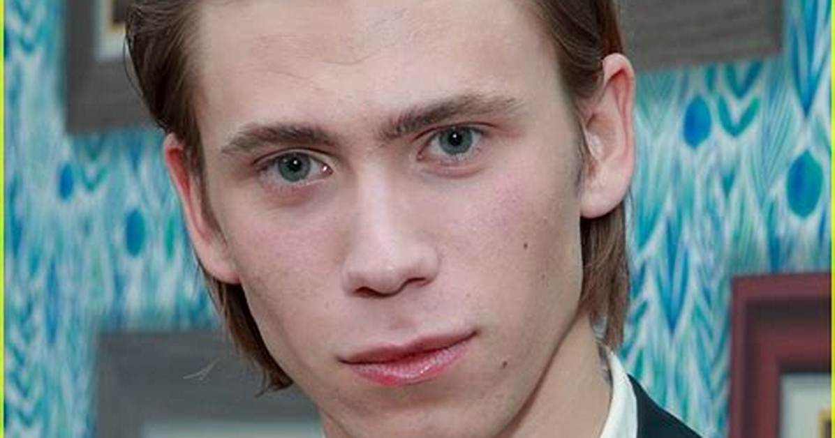Owen Teague Celebrity News and Gossip | Entertainment, Photos and Videos | Just Jared: Celebrity News and Gossip