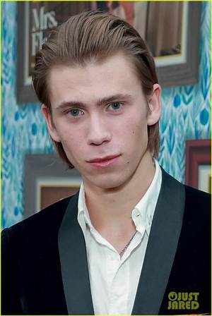 Owen Teague Celebrity News and Gossip | Entertainment, Photos and Videos | Just Jared: Celebrity News and Gossip