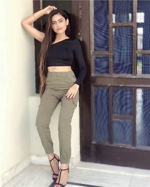 Raavi Kaur Bal Height, Weight, Net Worth, Age, Birthday, Wikipedia, Who, Nationality, Biography