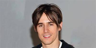 Reeve Carney Bio, Wiki, Age, Height, Wife, Jeff Buckley, Spider-Man, Movies, and Net Worth.