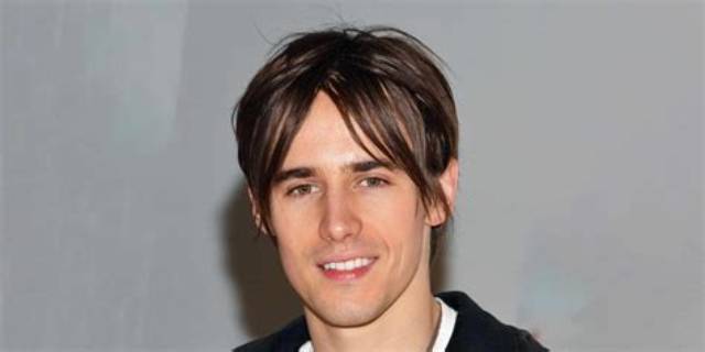 Reeve Carney Bio, Wiki, Age, Height, Wife, Jeff Buckley, Spider-Man, Movies, and Net Worth.